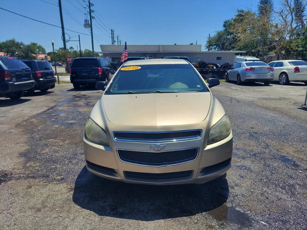 2010 Chevrolet Malibu 1LS's photo